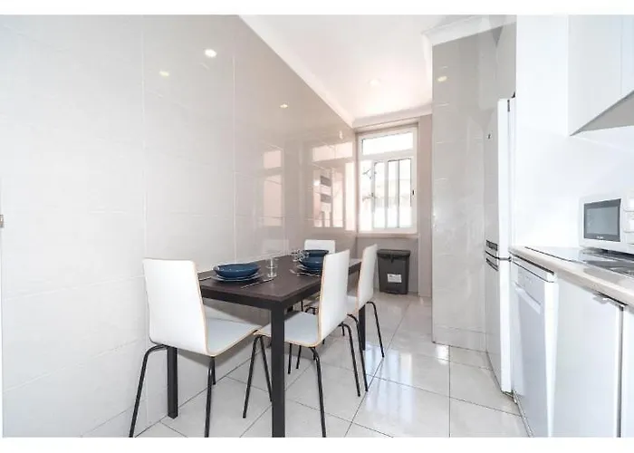 Houze Laranjeiras Living